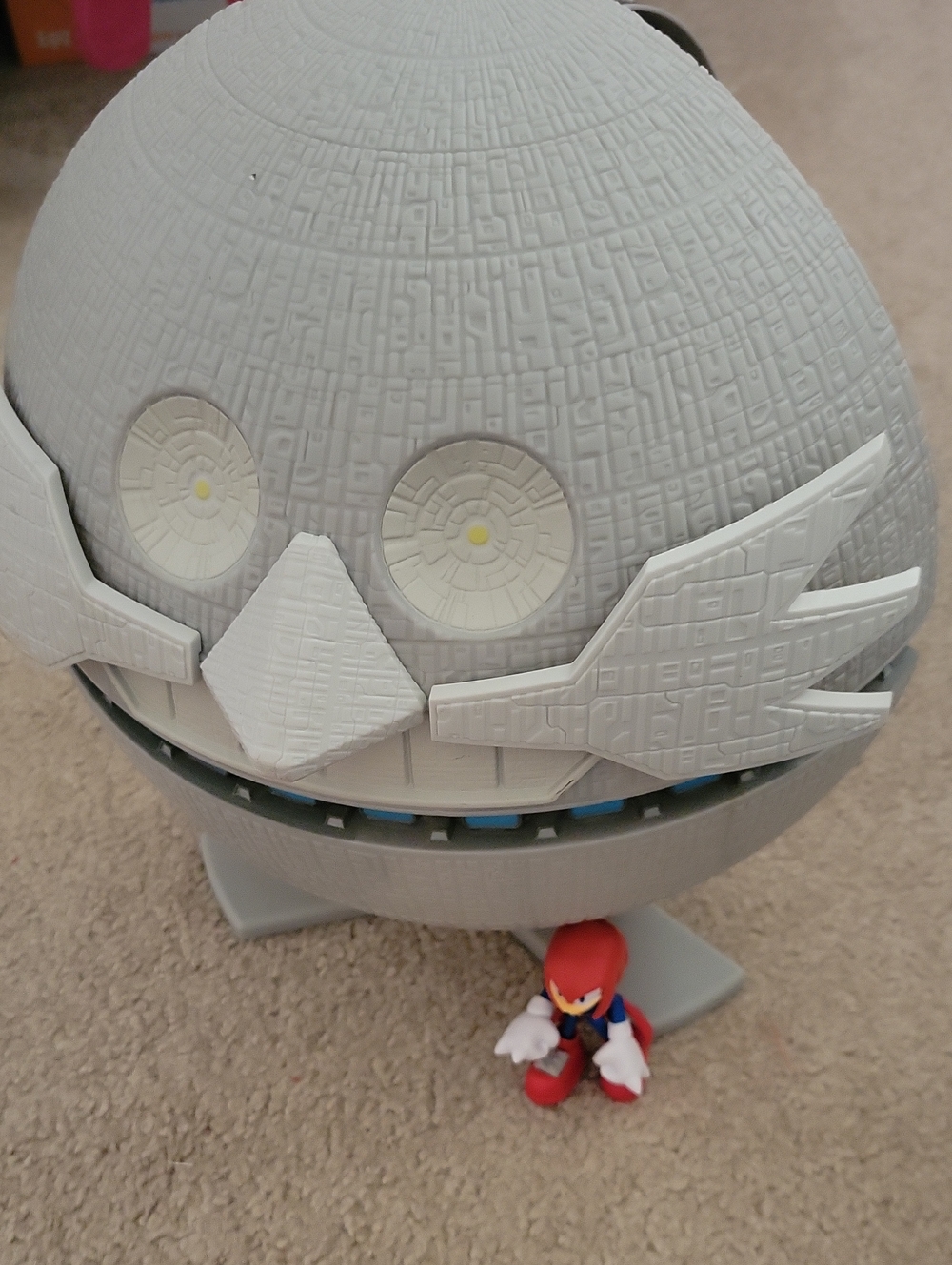 Sonic the Hedgehog Death Egg Action Figure Playse. Lacking Parts, See Pictures.